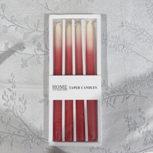 شمع احمر وابيض متموج